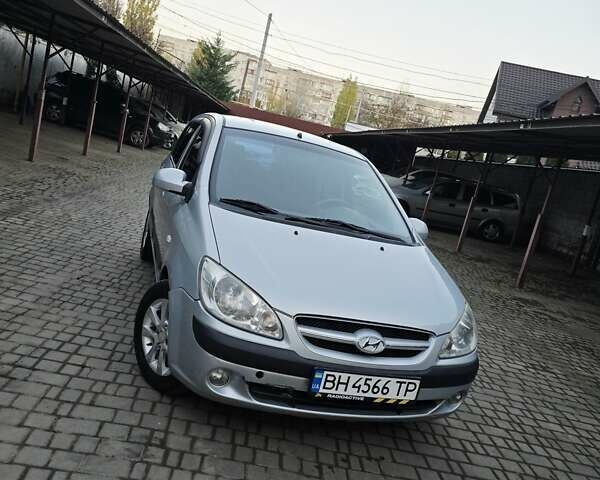 Серый Хендай Гетц, объемом двигателя 1.4 л и пробегом 222 тыс. км за 5700 $, фото 2 на Automoto.ua