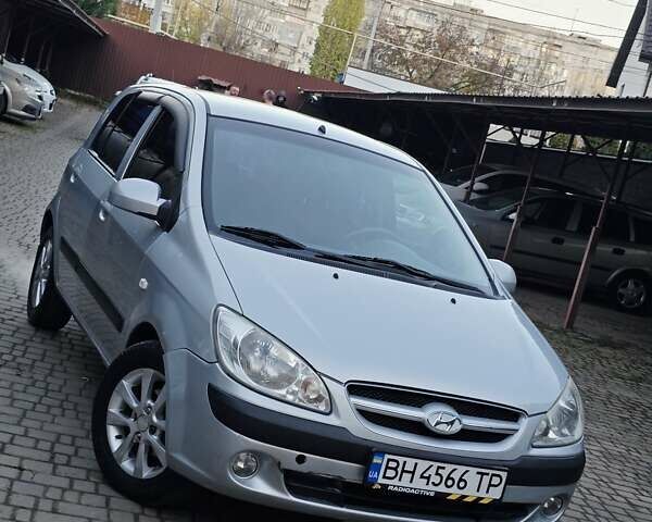 Серый Хендай Гетц, объемом двигателя 1.4 л и пробегом 222 тыс. км за 5700 $, фото 3 на Automoto.ua