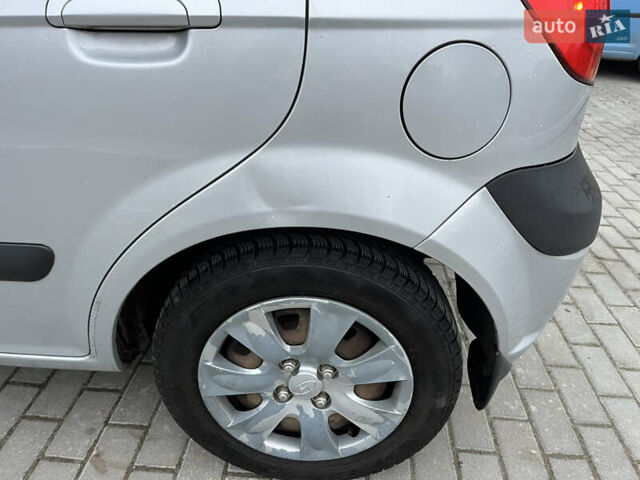 Серый Хендай Гетц, объемом двигателя 1.4 л и пробегом 150 тыс. км за 5800 $, фото 13 на Automoto.ua