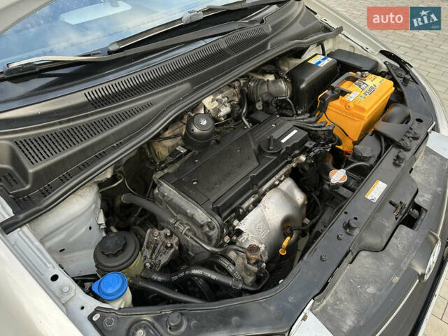 Сірий Хендай Гетц, об'ємом двигуна 1.4 л та пробігом 145 тис. км за 6300 $, фото 51 на Automoto.ua