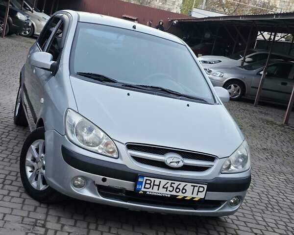 Серый Хендай Гетц, объемом двигателя 1.4 л и пробегом 222 тыс. км за 5700 $, фото 4 на Automoto.ua