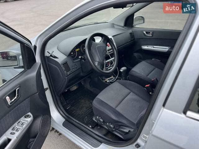 Сірий Хендай Гетц, об'ємом двигуна 1.4 л та пробігом 188 тис. км за 4700 $, фото 7 на Automoto.ua