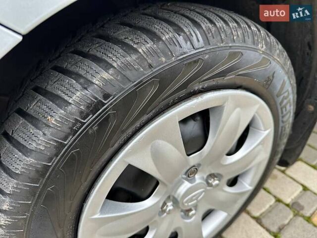 Сірий Хендай Гетц, об'ємом двигуна 1.4 л та пробігом 117 тис. км за 5800 $, фото 21 на Automoto.ua