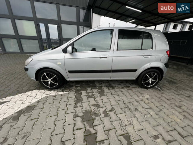 Серый Хендай Гетц, объемом двигателя 1.4 л и пробегом 189 тыс. км за 5350 $, фото 1 на Automoto.ua