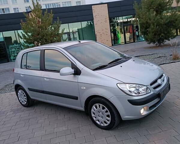 Серый Хендай Гетц, объемом двигателя 1.4 л и пробегом 98 тыс. км за 5700 $, фото 7 на Automoto.ua