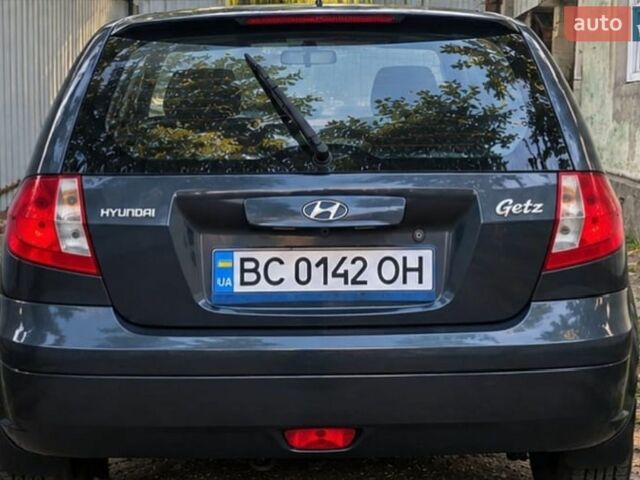 Серый Хендай Гетц, объемом двигателя 1.4 л и пробегом 210 тыс. км за 3200 $, фото 1 на Automoto.ua