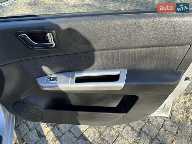 Сірий Хендай Гетц, об'ємом двигуна 1.34 л та пробігом 210 тис. км за 5900 $, фото 34 на Automoto.ua