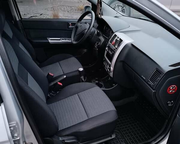 Серый Хендай Гетц, объемом двигателя 1.4 л и пробегом 98 тыс. км за 5700 $, фото 20 на Automoto.ua