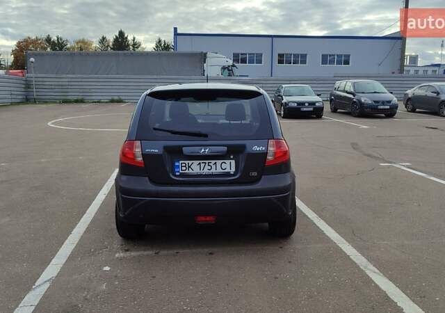 Серый Хендай Гетц, объемом двигателя 1.5 л и пробегом 260 тыс. км за 4199 $, фото 3 на Automoto.ua