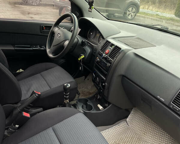 Серый Хендай Гетц, объемом двигателя 1.49 л и пробегом 260 тыс. км за 4450 $, фото 8 на Automoto.ua