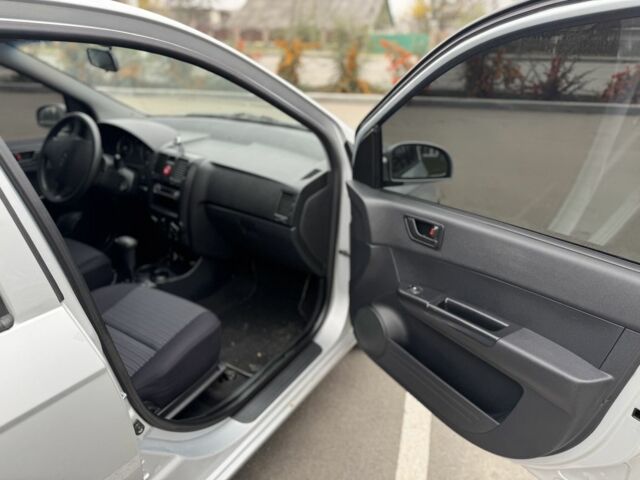 Серый Хендай Гетц, объемом двигателя 1.4 л и пробегом 150 тыс. км за 5800 $, фото 7 на Automoto.ua