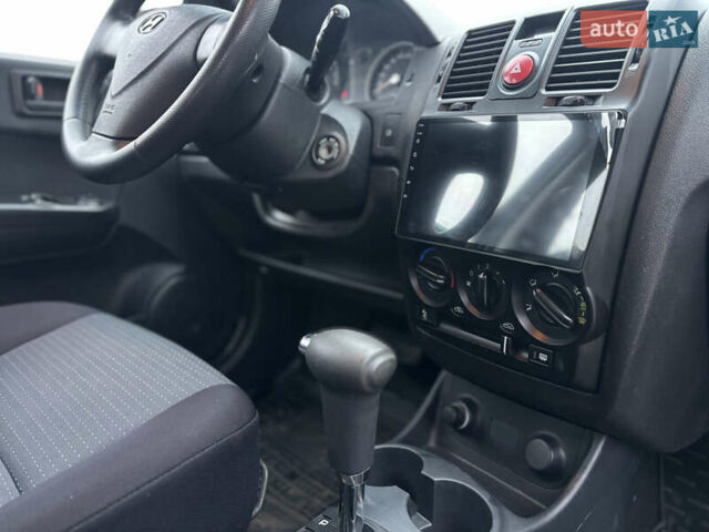 Серый Хендай Гетц, объемом двигателя 1.4 л и пробегом 137 тыс. км за 7299 $, фото 14 на Automoto.ua