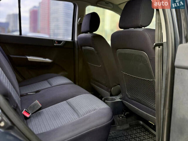 Серый Хендай Гетц, объемом двигателя 1.6 л и пробегом 159 тыс. км за 6500 $, фото 25 на Automoto.ua