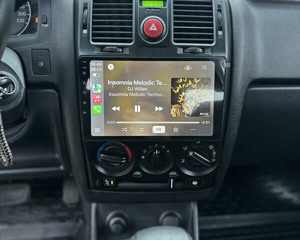 Серый Хендай Гетц, объемом двигателя 1.4 л и пробегом 137 тыс. км за 7299 $, фото 12 на Automoto.ua