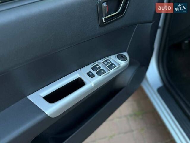 Серый Хендай Гетц, объемом двигателя 1.4 л и пробегом 168 тыс. км за 5200 $, фото 9 на Automoto.ua