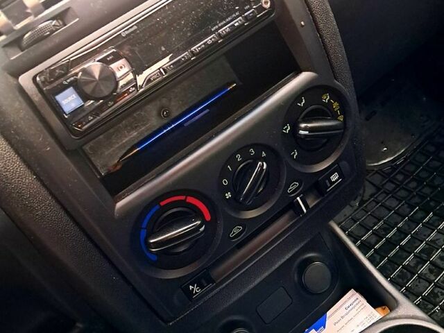 Серый Хендай Гетц, объемом двигателя 1.4 л и пробегом 177 тыс. км за 4900 $, фото 12 на Automoto.ua