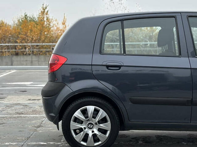 Серый Хендай Гетц, объемом двигателя 1.4 л и пробегом 137 тыс. км за 7299 $, фото 4 на Automoto.ua