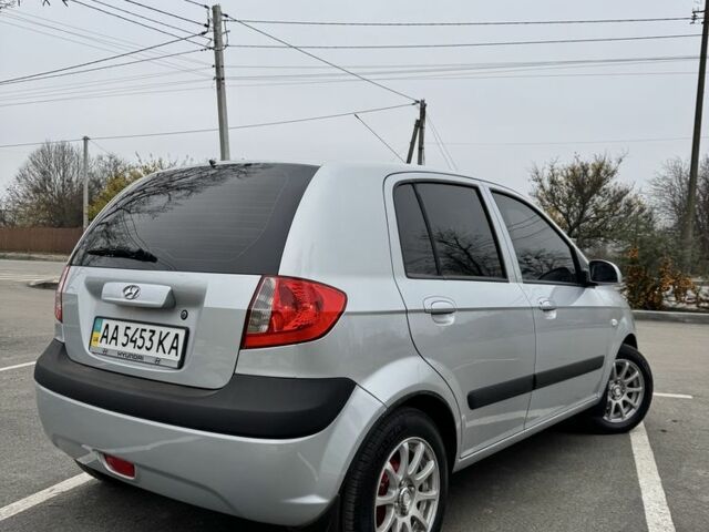 Серый Хендай Гетц, объемом двигателя 1.4 л и пробегом 150 тыс. км за 5800 $, фото 4 на Automoto.ua