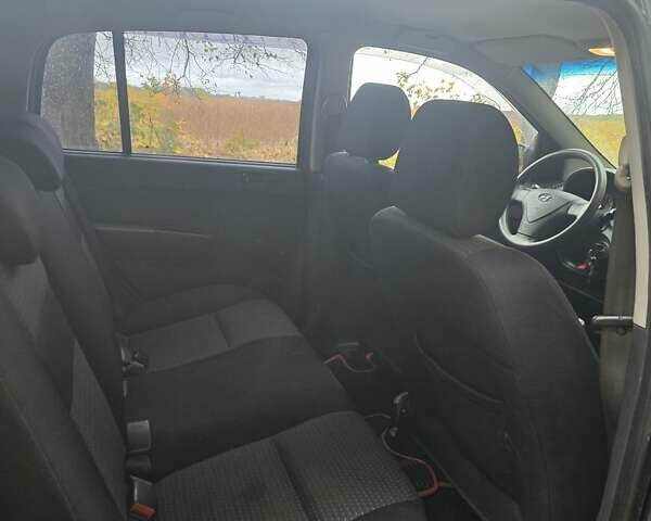 Серый Хендай Гетц, объемом двигателя 1.4 л и пробегом 84 тыс. км за 6100 $, фото 2 на Automoto.ua