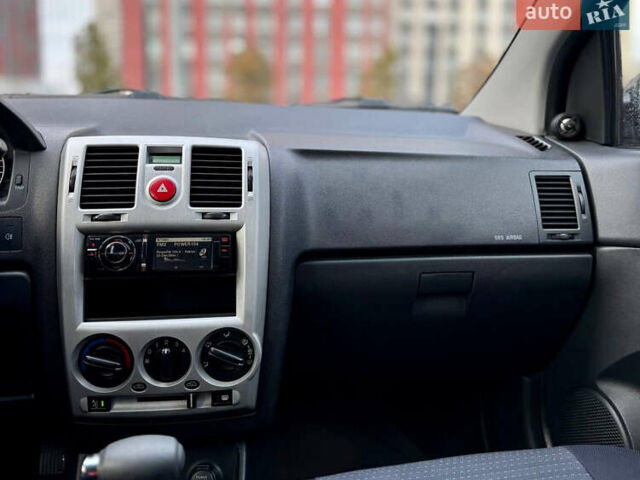 Серый Хендай Гетц, объемом двигателя 1.6 л и пробегом 159 тыс. км за 6500 $, фото 21 на Automoto.ua