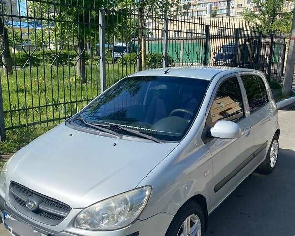 Сірий Хендай Гетц, об'ємом двигуна 1.4 л та пробігом 179 тис. км за 6000 $, фото 3 на Automoto.ua