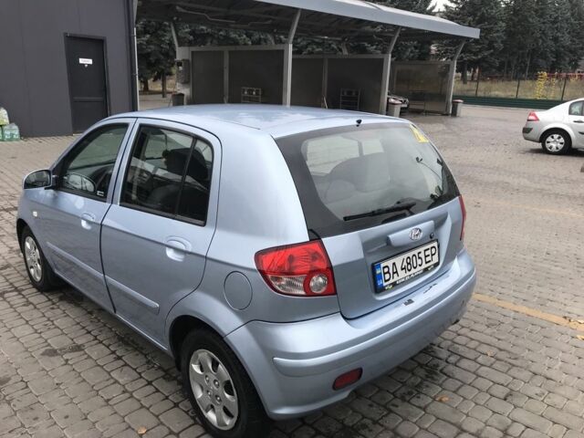 Синий Хендай Гетц, объемом двигателя 1.1 л и пробегом 300 тыс. км за 3500 $, фото 5 на Automoto.ua