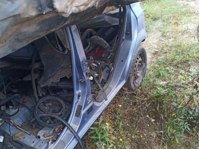 Синий Хендай Гетц, объемом двигателя 1.3 л и пробегом 220 тыс. км за 450 $, фото 3 на Automoto.ua