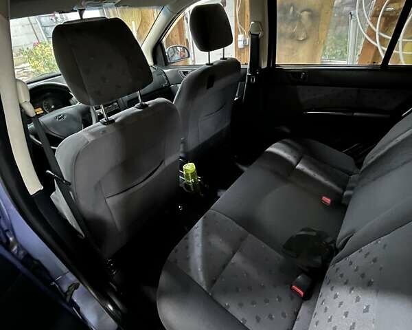 Синий Хендай Гетц, объемом двигателя 1.3 л и пробегом 172 тыс. км за 4500 $, фото 6 на Automoto.ua