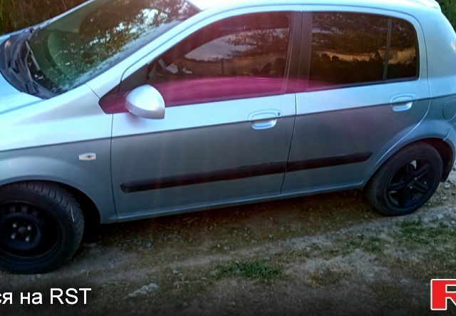 Синий Хендай Гетц, объемом двигателя 1.3 л и пробегом 200 тыс. км за 3600 $, фото 3 на Automoto.ua