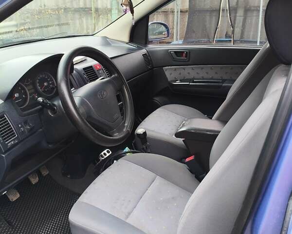 Синий Хендай Гетц, объемом двигателя 1.3 л и пробегом 317 тыс. км за 3800 $, фото 8 на Automoto.ua