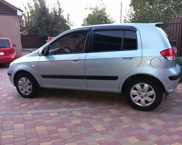 Синий Хендай Гетц, объемом двигателя 1.4 л и пробегом 186 тыс. км за 5500 $, фото 3 на Automoto.ua