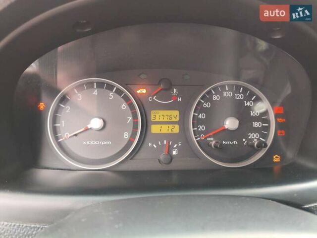 Синий Хендай Гетц, объемом двигателя 1.3 л и пробегом 317 тыс. км за 3800 $, фото 6 на Automoto.ua