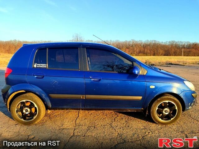 Синий Хендай Гетц, объемом двигателя 1.6 л и пробегом 250 тыс. км за 3300 $, фото 3 на Automoto.ua