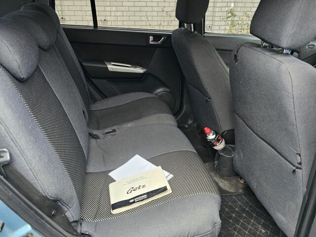 Синий Хендай Гетц, объемом двигателя 1.4 л и пробегом 234 тыс. км за 3800 $, фото 5 на Automoto.ua