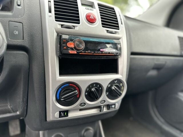 Синий Хендай Гетц, объемом двигателя 1.4 л и пробегом 163 тыс. км за 4099 $, фото 9 на Automoto.ua