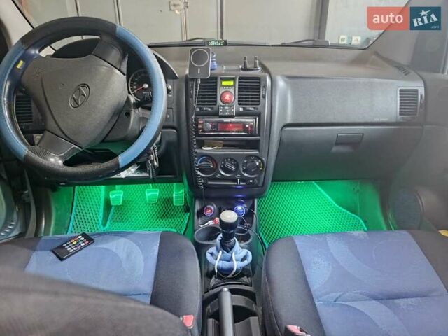 Синій Хендай Гетц, об'ємом двигуна 1.4 л та пробігом 220 тис. км за 4600 $, фото 7 на Automoto.ua
