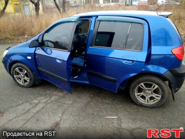 Синий Хендай Гетц, объемом двигателя 1.4 л и пробегом 215 тыс. км за 3600 $, фото 4 на Automoto.ua