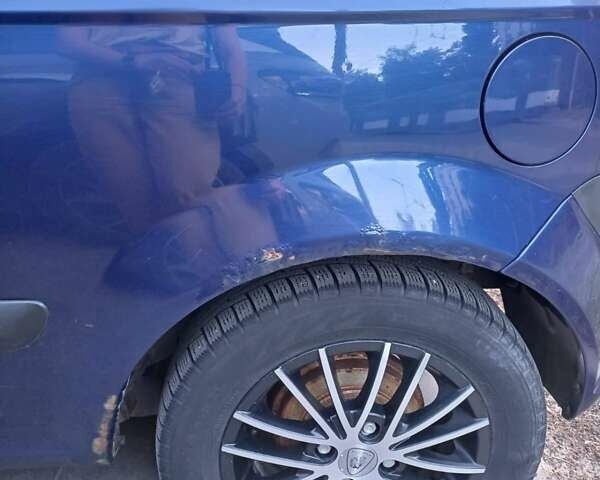 Синий Хендай Гетц, объемом двигателя 1.1 л и пробегом 204 тыс. км за 3400 $, фото 4 на Automoto.ua