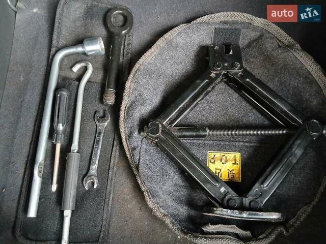 Синий Хендай Гетц, объемом двигателя 1.4 л и пробегом 236 тыс. км за 4600 $, фото 28 на Automoto.ua