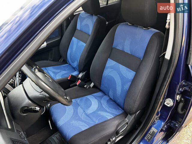 Хендай Гетц 2008 в Кривом Роге на Automoto.ua Синий Хендай Гетц, объемом двигателя 1.6 л и пробегом 221 тыс. км за 4999 $, фото 13 на Automoto.ua