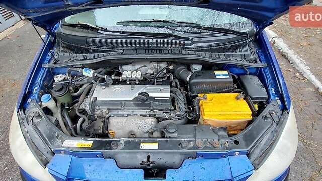 Синий Хендай Гетц, объемом двигателя 1.4 л и пробегом 214 тыс. км за 3561 $, фото 13 на Automoto.ua