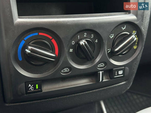 Синий Хендай Гетц, объемом двигателя 1.4 л и пробегом 150 тыс. км за 6500 $, фото 23 на Automoto.ua