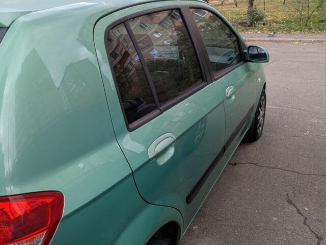 Зеленый Хендай Гетц, объемом двигателя 1.3 л и пробегом 150 тыс. км за 3700 $, фото 3 на Automoto.ua
