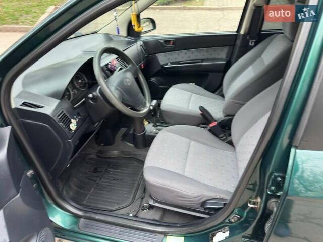 Зеленый Хендай Гетц, объемом двигателя 1.34 л и пробегом 150 тыс. км за 4650 $, фото 6 на Automoto.ua