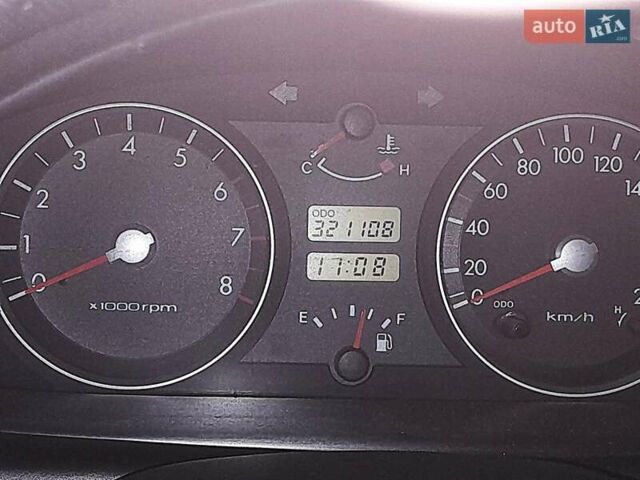 Зеленый Хендай Гетц, объемом двигателя 1.3 л и пробегом 321 тыс. км за 4700 $, фото 10 на Automoto.ua