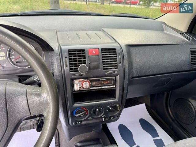Зелений Хендай Гетц, об'ємом двигуна 1.4 л та пробігом 140 тис. км за 4990 $, фото 26 на Automoto.ua