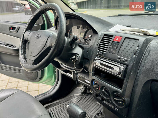 Зелений Хендай Гетц, об'ємом двигуна 1.3 л та пробігом 276 тис. км за 2800 $, фото 16 на Automoto.ua