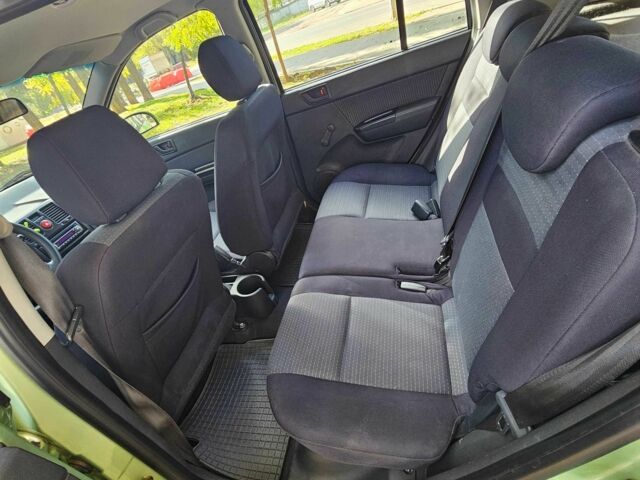 Зеленый Хендай Гетц, объемом двигателя 1.4 л и пробегом 173 тыс. км за 4000 $, фото 5 на Automoto.ua