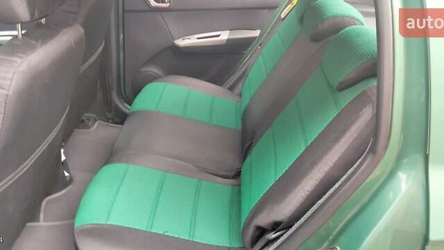 Зеленый Хендай Гетц, объемом двигателя 1.4 л и пробегом 139 тыс. км за 4800 $, фото 7 на Automoto.ua