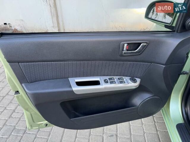 Зеленый Хендай Гетц, объемом двигателя 1.4 л и пробегом 173 тыс. км за 5600 $, фото 26 на Automoto.ua